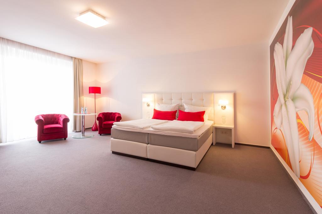 Hotel Marina Niederhavel Brandenburg  Exterior foto